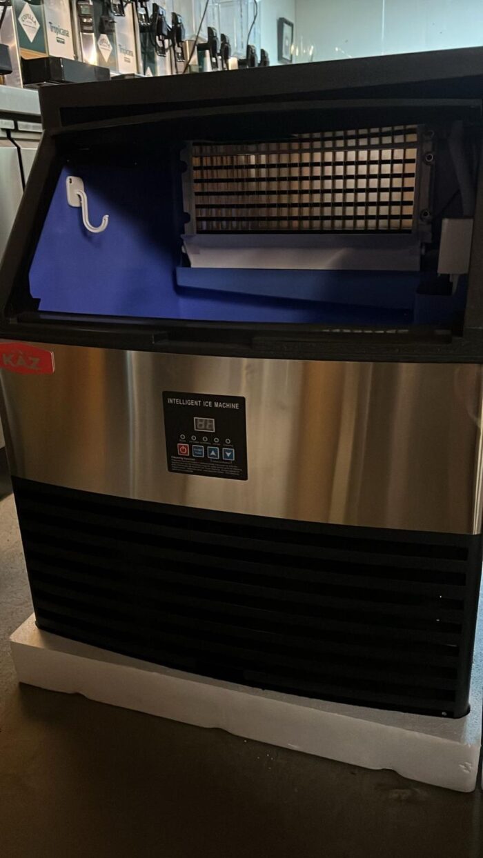 ICE MAKER - Image 3