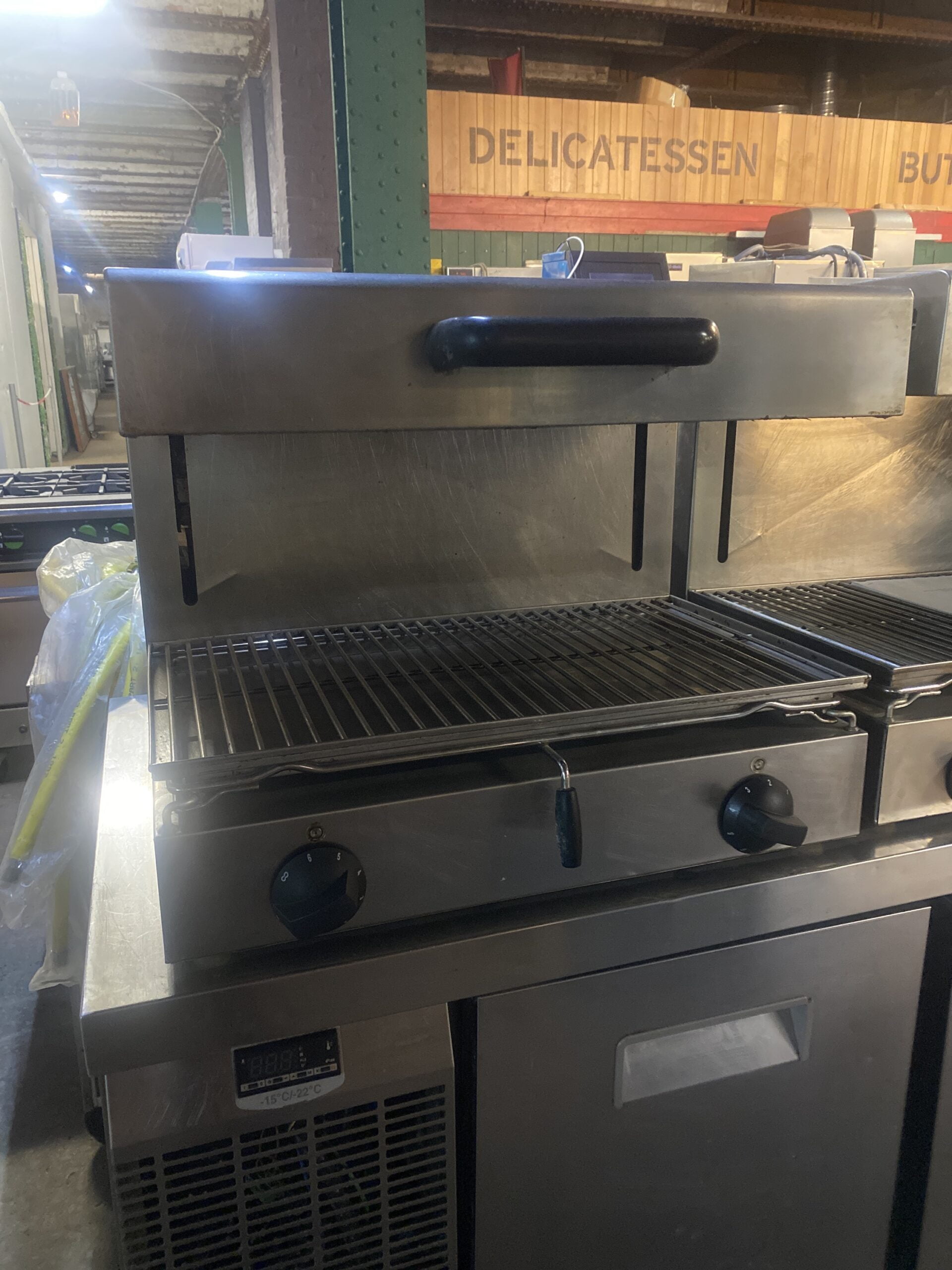 b9f5a814-1693-4683-97b9-bfd568cedd99-9408-00000544f5131180_file-scaled-1.jpeg Electric Salamamder Grill - Image 1