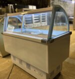 Ice cream display showcase - Image 2