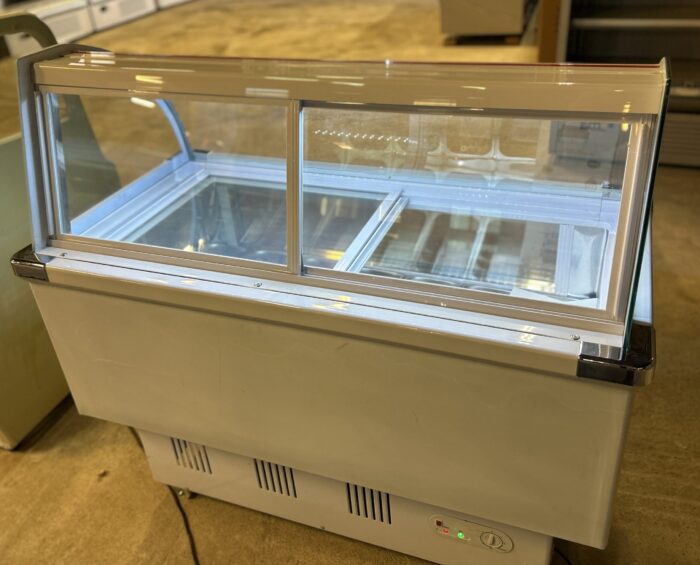 Ice cream display showcase - Image 3