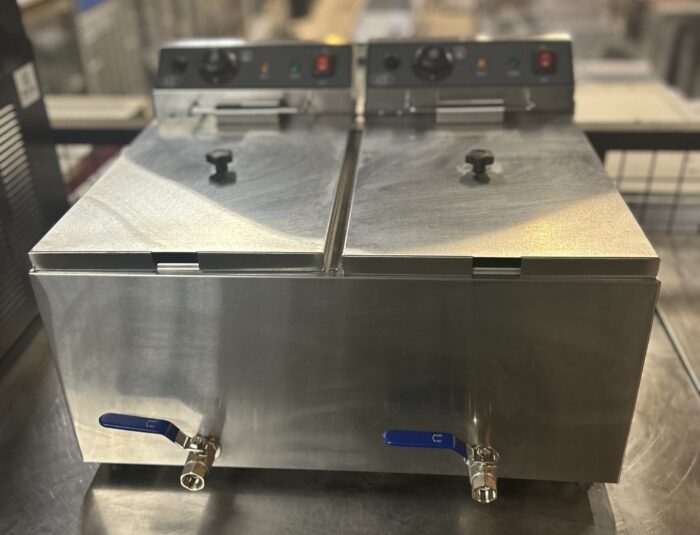 17 Litre Double Electric Chip Fryer - Image 2