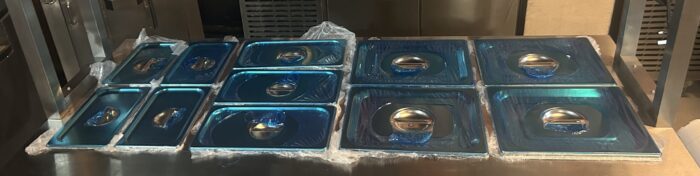 Heated Buffet Gantry with Wet Bain Marie Top and Integrated Hot Cupboard - Image 4