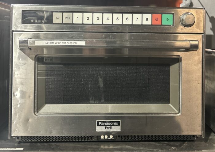 High-Capacity Microwave  - 1800W - Image 4