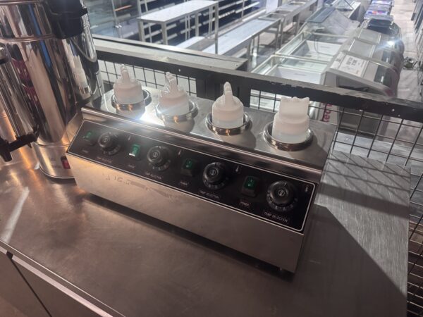 Commercial 4-Bottle Electric Sauce Warmer - Image 3